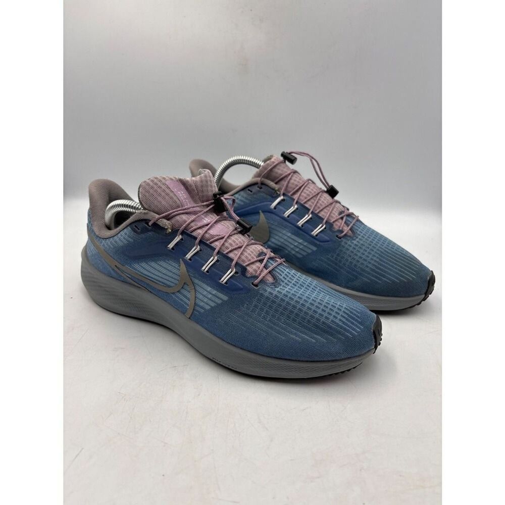 Nike Women's Blue and Pink Trainer Sneakers Size 9.5 - Picture 2 of 14